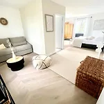 Bed & Breakfast Les 15 Chenes D Hotes, Parc Arbore De 5000 M2 A 20km Du Puydufou Familiale Et 3 Doubles Saint-Mesmin (Vendee)