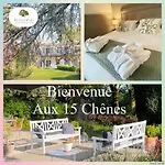 Les 15 Chenes D Hotes, Parc Arbore De 5000 M2 A 20km Du Puydufou Familiale Et 3 Doubles Bed & Breakfast Saint-Mesmin (Vendee)