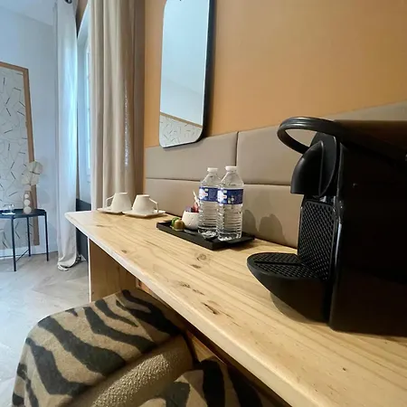 Les 15 Chenes D Hotes, Parc Arbore De 5000 M2 A 20km Du Puydufou Familiale Et 3 Doubles