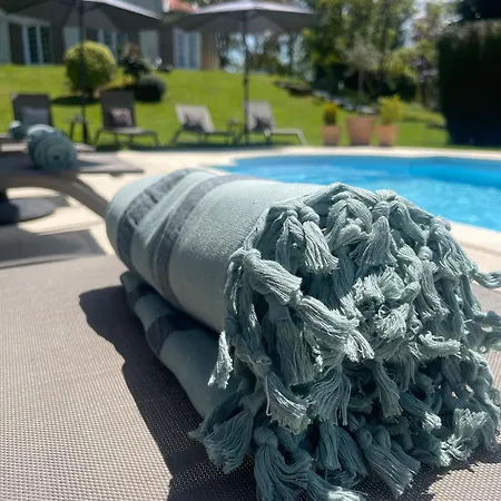 Les 15 Chenes D Hotes, Parc Arbore De 5000 M2 A 20km Du Puydufou Familiale Et 3 Doubles Bed & Breakfast Saint-Mesmin (Vendee)