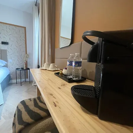 Les 15 Chenes D Hotes, Parc Arbore De 5000 M2 A 20km Du Puydufou Familiale Et 3 Doubles Saint-Mesmin (Vendee)