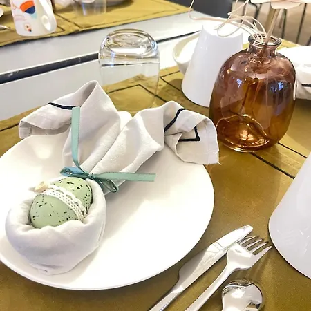 Bed & Breakfast Les 15 Chenes D Hotes, Parc Arbore De 5000 M2 A 20km Du Puydufou Familiale Et 3 Doubles 4*